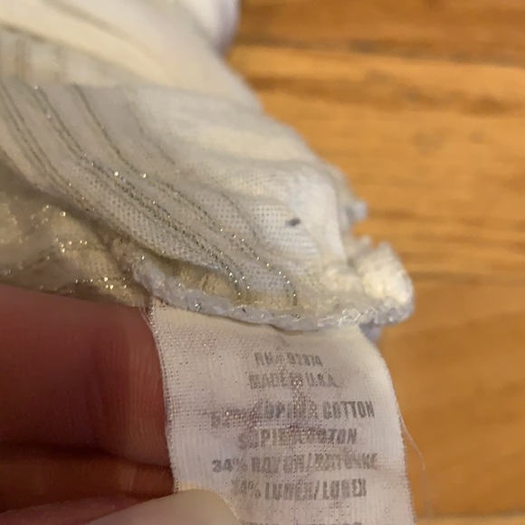 Cute flutter fairy sleeve - white w/ silver stripes (small hole - see photo) - Picture 6 of 7